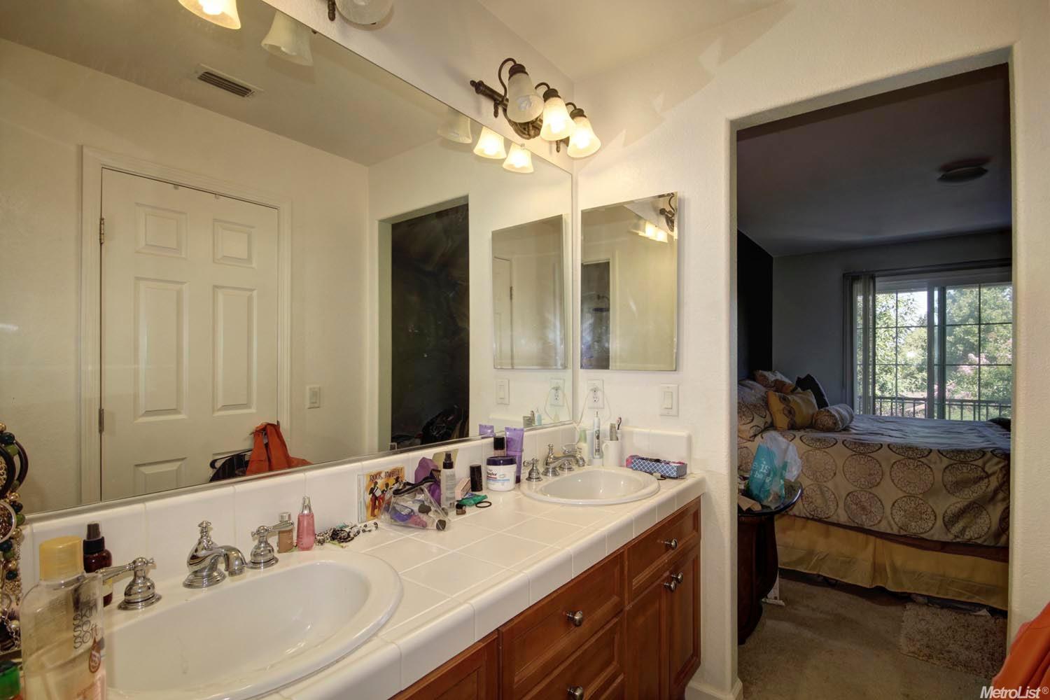 Sold, 2 Bedrooms, 2 Bathrooms, Condominium, Sacto So Land Park/Greenhaven, 7707 George River Ln, Sacramento, CA 95831-5814, Beth Christensen, Dunnigan Realtors, Top Agent