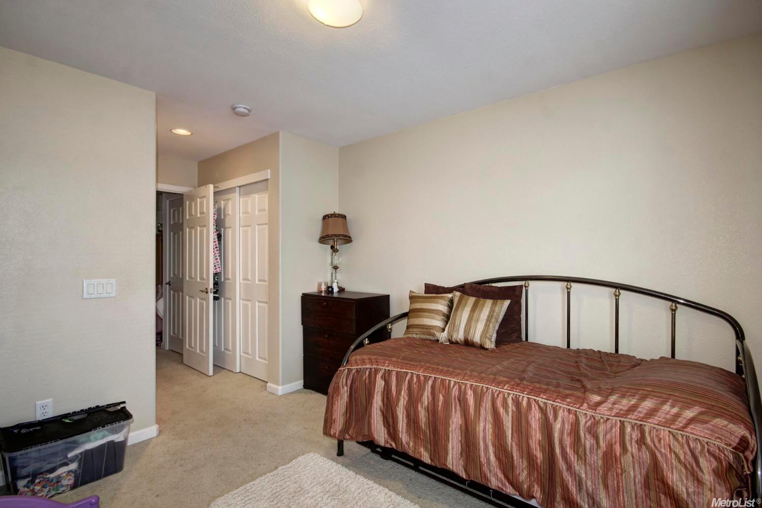 Sold, 2 Bedrooms, 2 Bathrooms, Condominium, Sacto So Land Park/Greenhaven, 7707 George River Ln, Sacramento, CA 95831-5814, Beth Christensen, Dunnigan Realtors, Top Agent