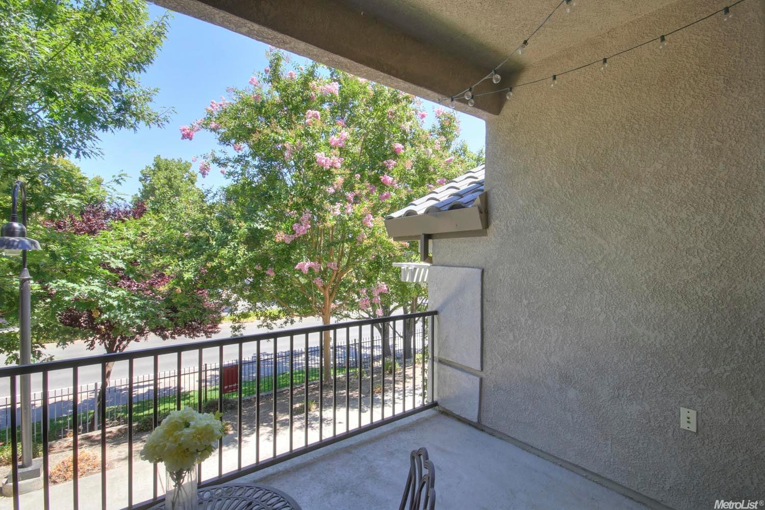 Sold, 2 Bedrooms, 2 Bathrooms, Condominium, Sacto So Land Park/Greenhaven, 7707 George River Ln, Sacramento, CA 95831-5814, Beth Christensen, Dunnigan Realtors, Top Agent