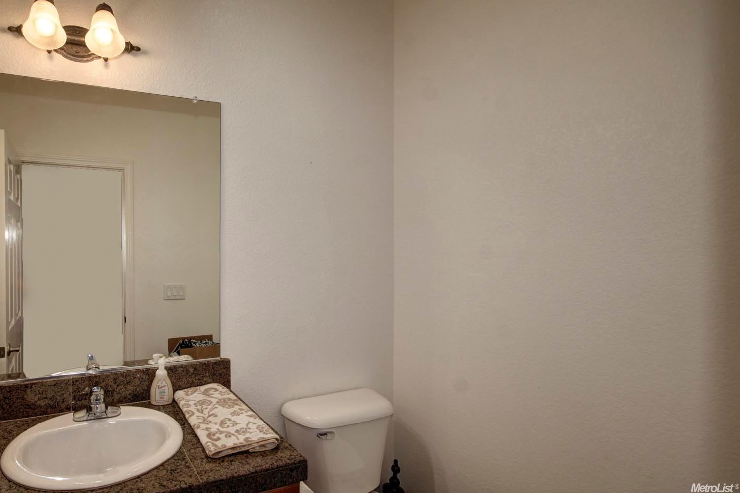 Sold, 2 Bedrooms, 2 Bathrooms, Condominium, Sacto So Land Park/Greenhaven, 7707 George River Ln, Sacramento, CA 95831-5814, Beth Christensen, Dunnigan Realtors, Top Agent