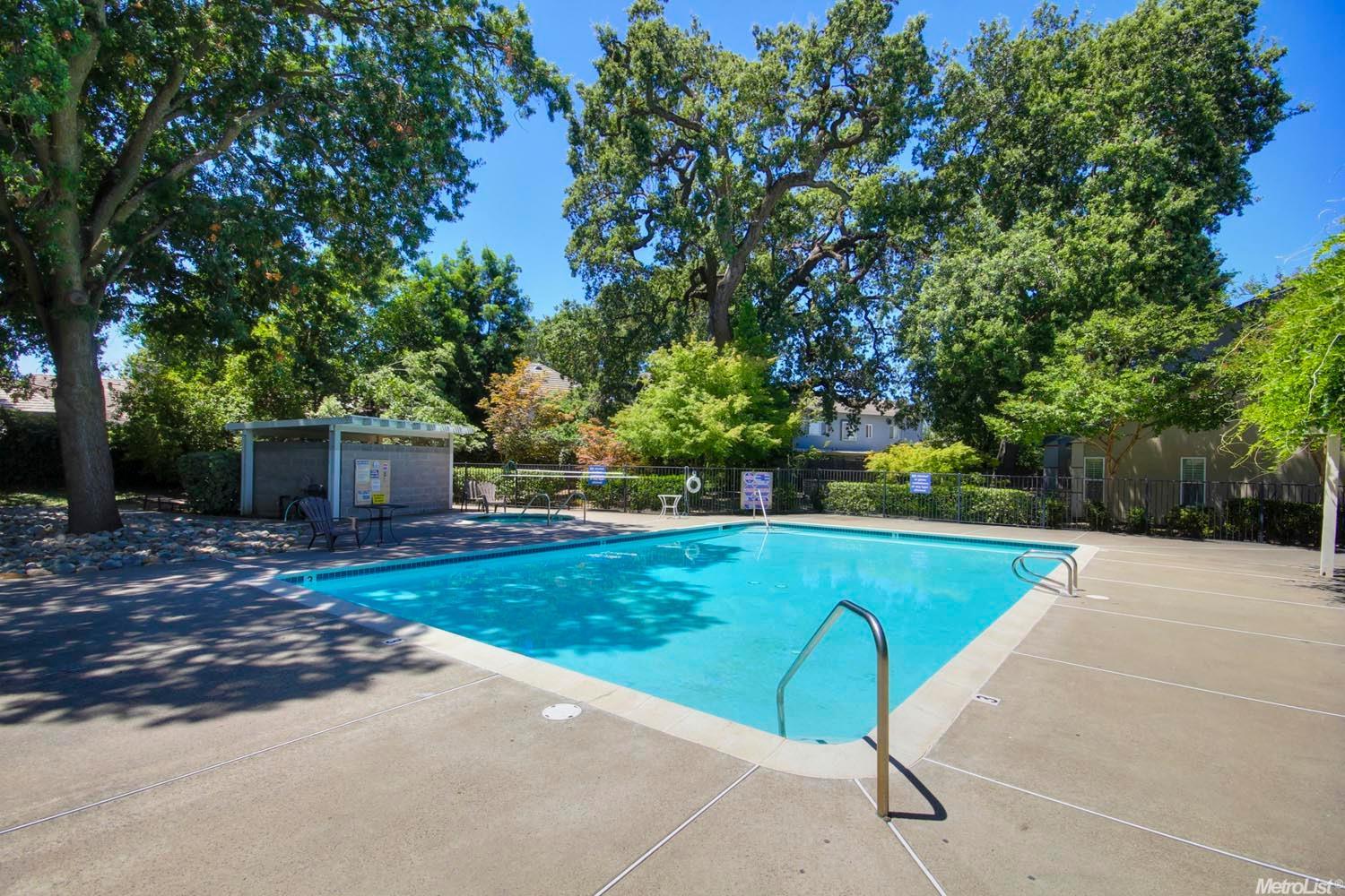 Sold, 2 Bedrooms, 2 Bathrooms, Condominium, Sacto So Land Park/Greenhaven, 7707 George River Ln, Sacramento, CA 95831-5814, Beth Christensen, Dunnigan Realtors, Top Agent