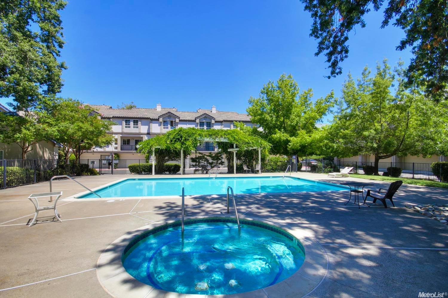 Sold, 2 Bedrooms, 2 Bathrooms, Condominium, Sacto So Land Park/Greenhaven, 7707 George River Ln, Sacramento, CA 95831-5814, Beth Christensen, Dunnigan Realtors, Top Agent