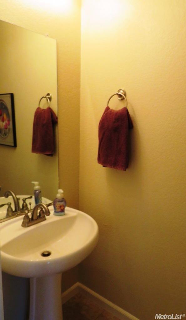 Sold, 4 Bedrooms, 2 Bathrooms, Single Family Home, No Sacto/Natomas/Del Paso Heights, 240 Sugnet Way, Sacramento, CA 95838-5015, Beth Christensen, Dunnigan Realtors, Top Agent