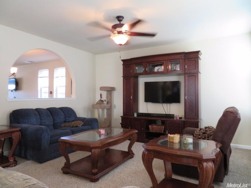 Sold, 4 Bedrooms, 2 Bathrooms, Single Family Home, No Sacto/Natomas/Del Paso Heights, 240 Sugnet Way, Sacramento, CA 95838-5015, Beth Christensen, Dunnigan Realtors, Top Agent