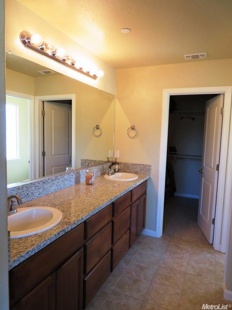 Sold, 4 Bedrooms, 2 Bathrooms, Single Family Home, No Sacto/Natomas/Del Paso Heights, 240 Sugnet Way, Sacramento, CA 95838-5015, Beth Christensen, Dunnigan Realtors, Top Agent