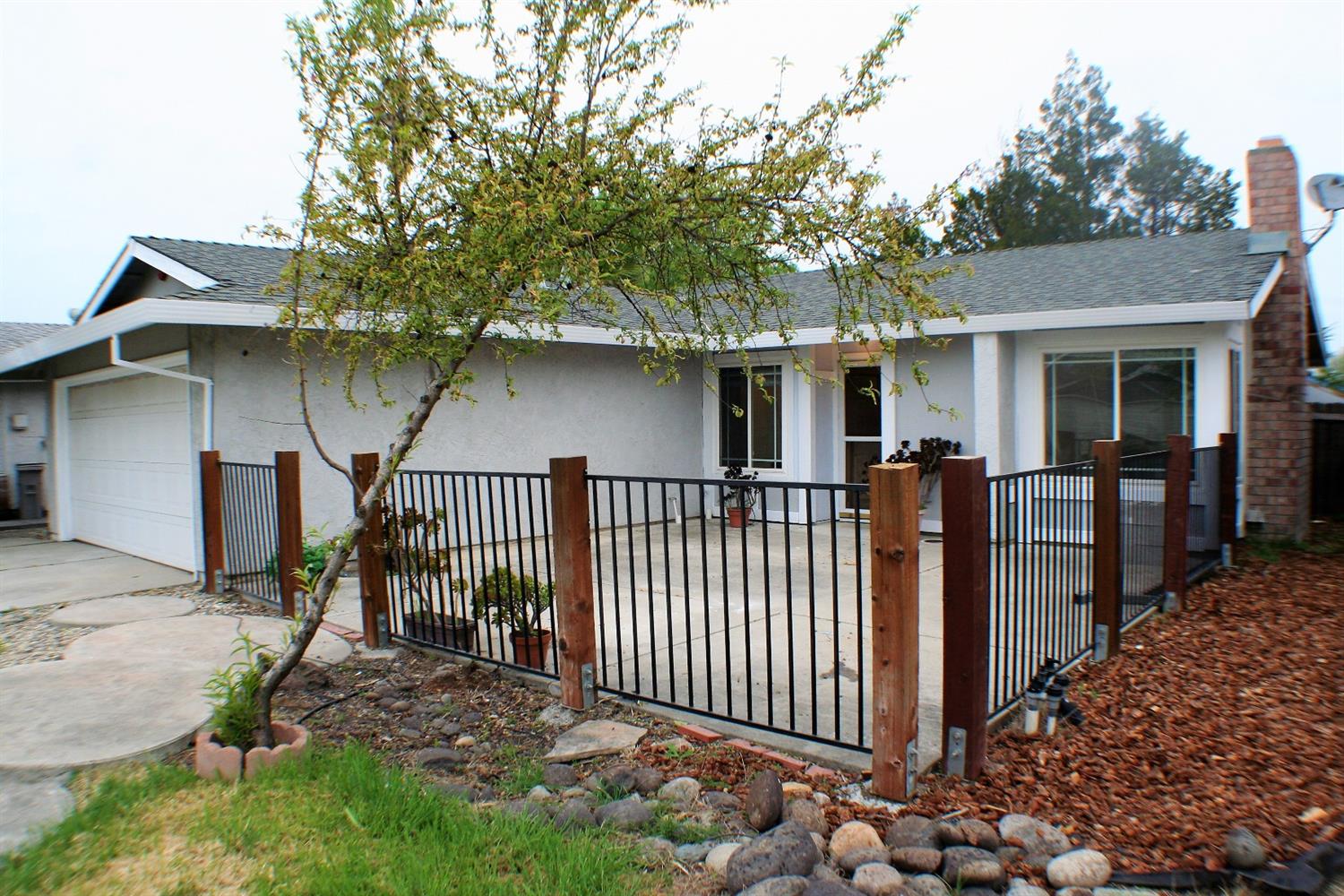 Sold, 3 Bedrooms, 2 Bathrooms, Single Family Home, Sacto Franklin/Freeport/Vicinity, 4071 Deer Cross Way, Sacramento, CA 95823-4445, Beth Christensen, Dunnigan Realtors, Top Agent Sold, 3 Bedrooms, 2 Bathrooms, Single Family Home, Sacto Franklin/Freeport/Vicinity, 4071 Deer Cross Way, Sacramento, CA 95823-4445, Beth Christensen, Dunnigan Realtors, Top Agent