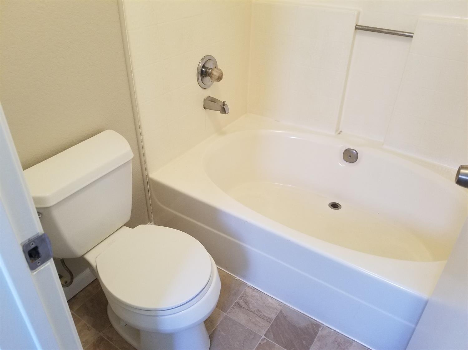 Sold, 3 Bedrooms, 2 Bathrooms, Single Family Home, No Sacto/Natomas/Del Paso Heights, 1355 Senida Way, Sacramento, CA 95833-1032, Beth Christensen, Dunnigan Realtors, Top Agent