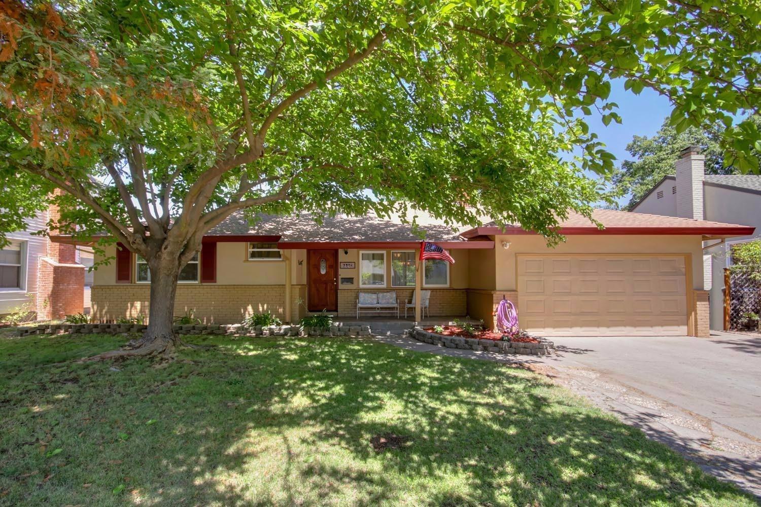 Sold, 3 Bedrooms, 2 Bathrooms, Single Family Home, Sacto Arden/Arcade Creek/Vicinity, 2236 Ione St, Sacramento, CA 95864-0775, Beth Christensen, Dunnigan Realtors, Top Agent Sold, 3 Bedrooms, 2 Bathrooms, Single Family Home, Sacto Arden/Arcade Creek/Vicinity, 2236 Ione St, Sacramento, CA 95864-0775, Beth Christensen, Dunnigan Realtors, Top Agent