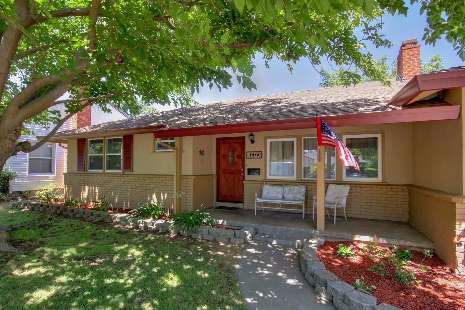 Sold, 3 Bedrooms, 2 Bathrooms, Single Family Home, Sacto Arden/Arcade Creek/Vicinity, 2236 Ione St, Sacramento, CA 95864-0775, Beth Christensen, Dunnigan Realtors, Top Agent Sold, 3 Bedrooms, 2 Bathrooms, Single Family Home, Sacto Arden/Arcade Creek/Vicinity, 2236 Ione St, Sacramento, CA 95864-0775, Beth Christensen, Dunnigan Realtors, Top Agent