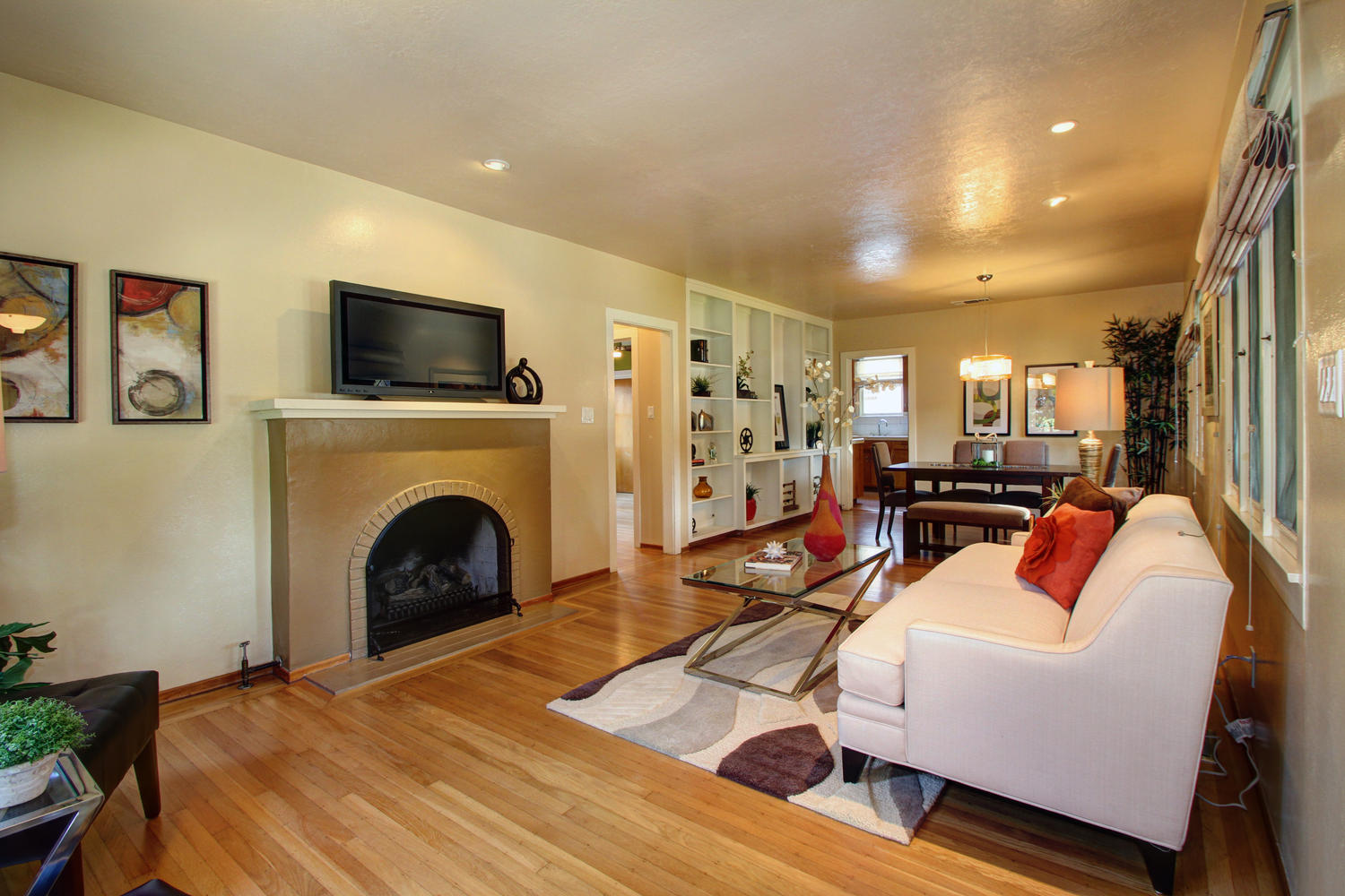 Dunnigan Realtors East Sac 2 Bedrooms, Single Family Home, Sold Listings, 46th Street, 2 Bathrooms, Listing ID 1070, Sacramento, Sacramento , California, United States, 95819,