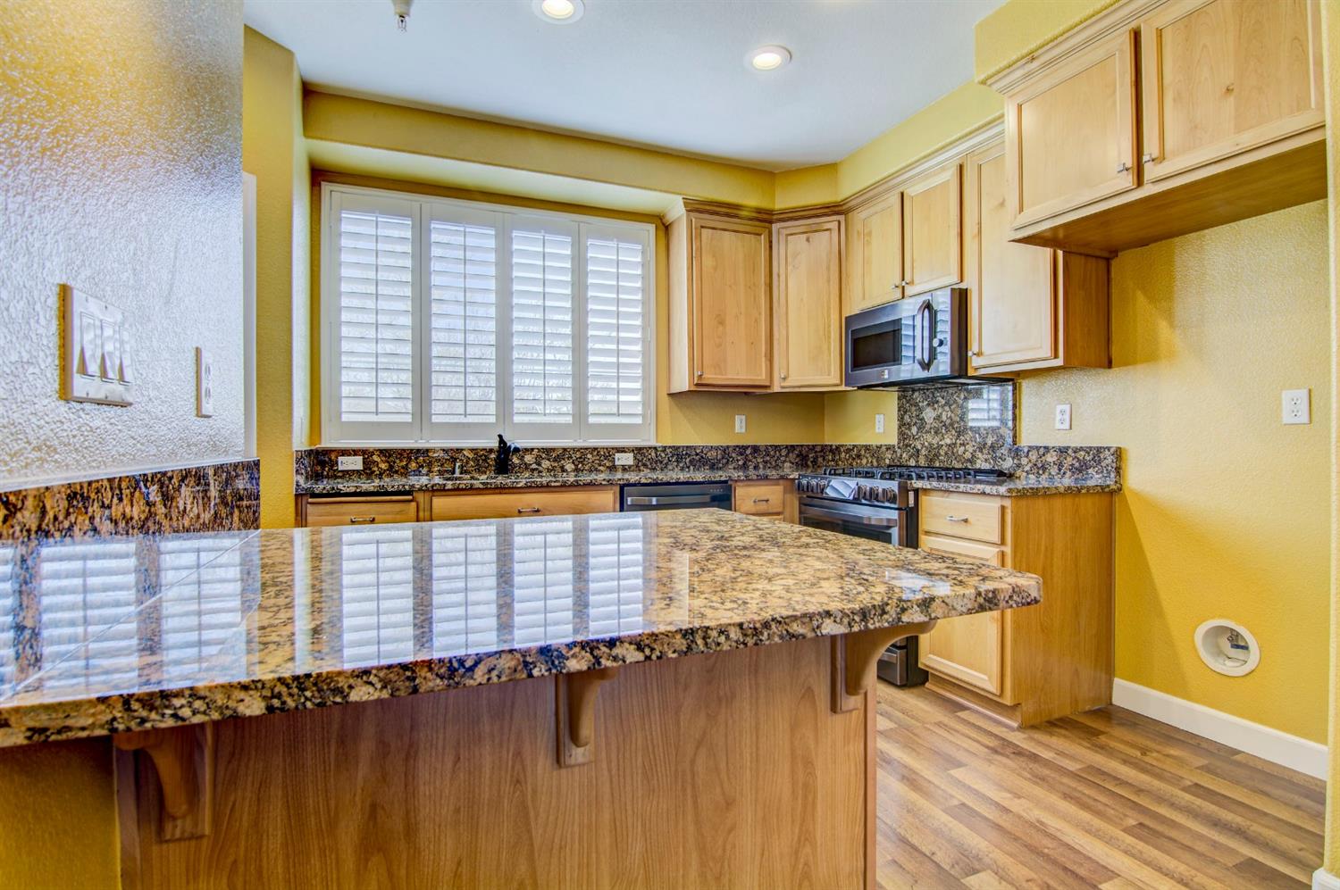 Sold, 3 Bedrooms, 3 Bathrooms, Condominium, No Sacto/Natomas/Del Paso Heights, 2001 Club Center Dr #1137, Sacramento, CA 95835, Beth Christensen, Dunnigan Realtors, Top Agent Sold, 3 Bedrooms, 3 Bathrooms, Condominium, No Sacto/Natomas/Del Paso Heights, 2001 Club Center Dr #1137, Sacramento, CA 95835, Beth Christensen, Dunnigan Realtors, Top Agent