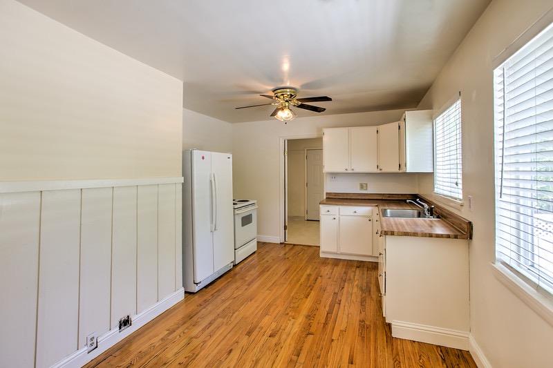 Sold, 2 Bedrooms, 1 Bathrooms, Single Family Home, Sacramento Elder Creek/Fruitridge, 5560 Broadway, Sacramento, CA 95820-1709, Beth Christensen, Dunnigan Realtors, Top Agent Sold, 2 Bedrooms, 1 Bathrooms, Single Family Home, Sacramento Elder Creek/Fruitridge, 5560 Broadway, Sacramento, CA 95820-1709, Beth Christensen, Dunnigan Realtors, Top Agent