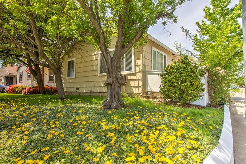 Sold, 2 Bedrooms, 1 Bathrooms, Single Family Home, Sacramento Elder Creek/Fruitridge, 5560 Broadway, Sacramento, CA 95820-1709, Beth Christensen, Dunnigan Realtors, Top Agent Sold, 2 Bedrooms, 1 Bathrooms, Single Family Home, Sacramento Elder Creek/Fruitridge, 5560 Broadway, Sacramento, CA 95820-1709, Beth Christensen, Dunnigan Realtors, Top Agent