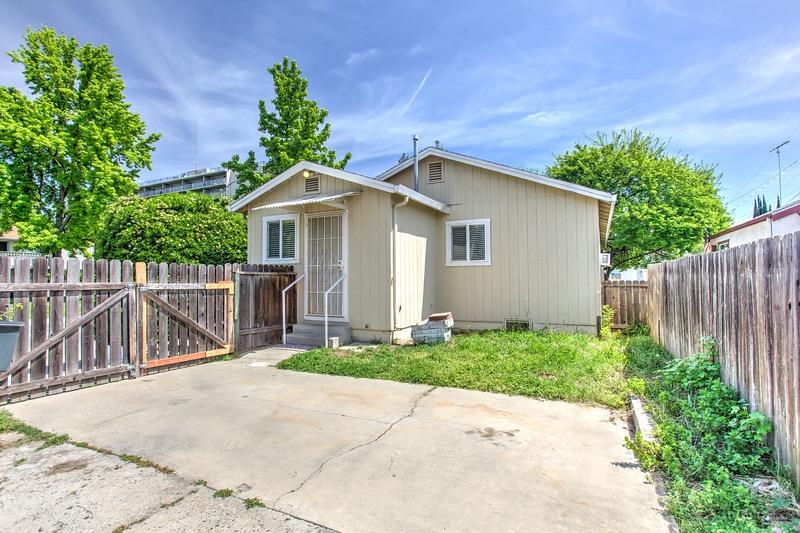 Sold, 2 Bedrooms, 1 Bathrooms, Single Family Home, Sacramento Elder Creek/Fruitridge, 5560 Broadway, Sacramento, CA 95820-1709, Beth Christensen, Dunnigan Realtors, Top Agent Sold, 2 Bedrooms, 1 Bathrooms, Single Family Home, Sacramento Elder Creek/Fruitridge, 5560 Broadway, Sacramento, CA 95820-1709, Beth Christensen, Dunnigan Realtors, Top Agent