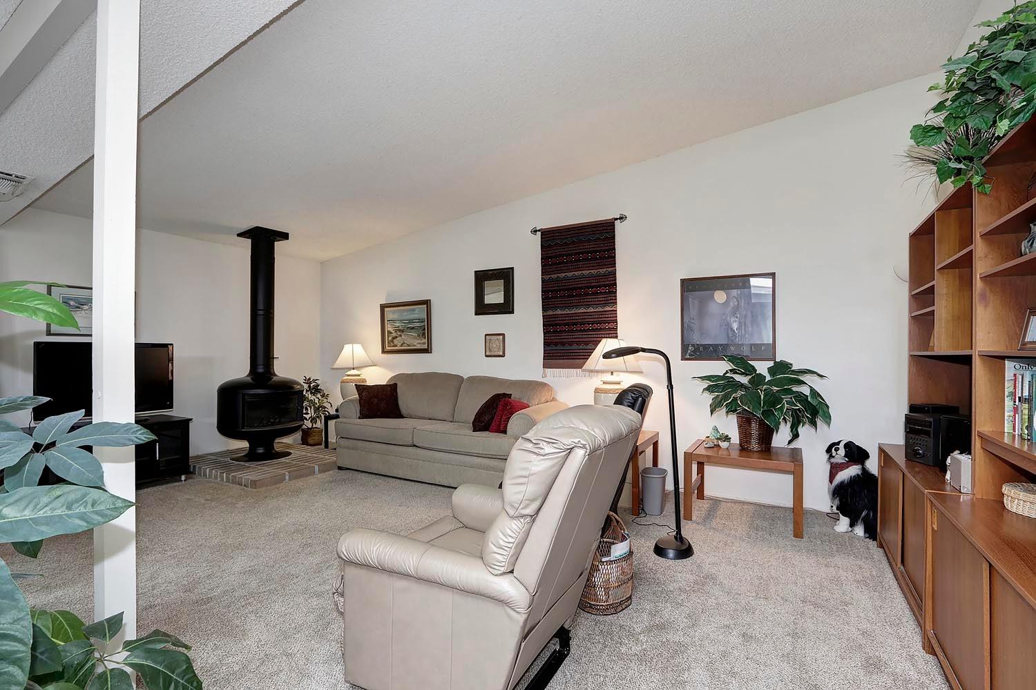 Sold, 2 Bedrooms, 2 Bathrooms, Halfplex, Sacto Arden/Arcade Creek/Vicinity, Streng Bros, 4766 Clothier Way, Sacramento, CA 95841-4222, Beth Christensen, Dunnigan Realtors, Top Agent