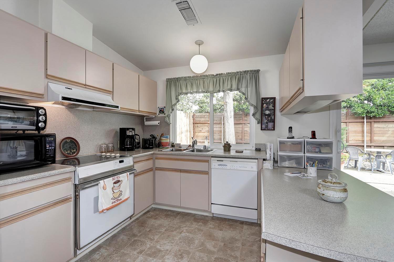 Sold, 2 Bedrooms, 2 Bathrooms, Halfplex, Sacto Arden/Arcade Creek/Vicinity, Streng Bros, 4766 Clothier Way, Sacramento, CA 95841-4222, Beth Christensen, Dunnigan Realtors, Top Agent