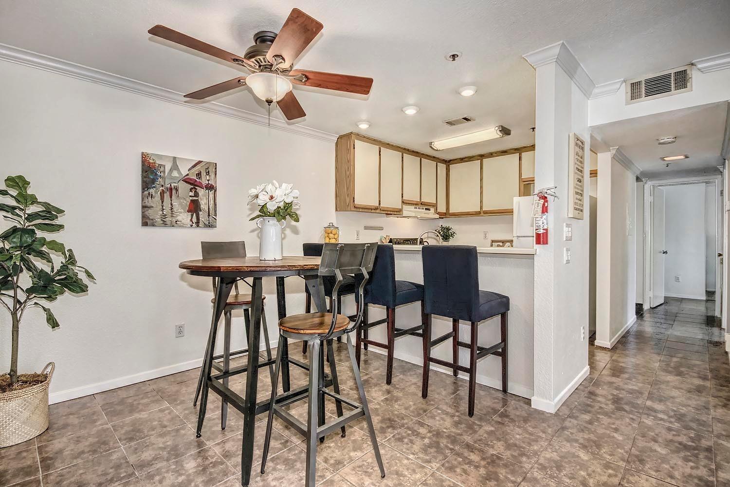 Sold, 2 Bedrooms, 2 Bathrooms, Condominium, Sacto Arden/Arcade Creek/Vicinity, 1019 Dornajo Way #101, Sacramento, CA 95825-7300, Beth Christensen, Dunnigan Realtors, Top Agent