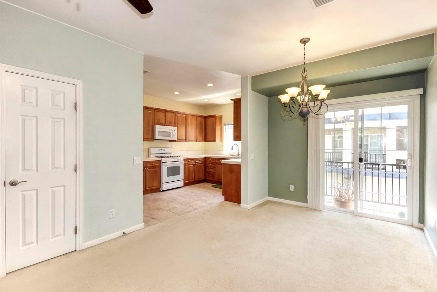 Sold, 2 Bedrooms, 2 Bathrooms, Condominium, Sacto So Land Park/Greenhaven, 7707 George River Ln, Sacramento, CA 95831-5814, Beth Christensen, Dunnigan Realtors, Top Agent