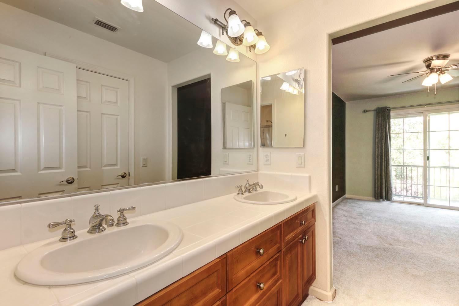 Sold, 2 Bedrooms, 2 Bathrooms, Condominium, Sacto So Land Park/Greenhaven, 7707 George River Ln, Sacramento, CA 95831-5814, Beth Christensen, Dunnigan Realtors, Top Agent