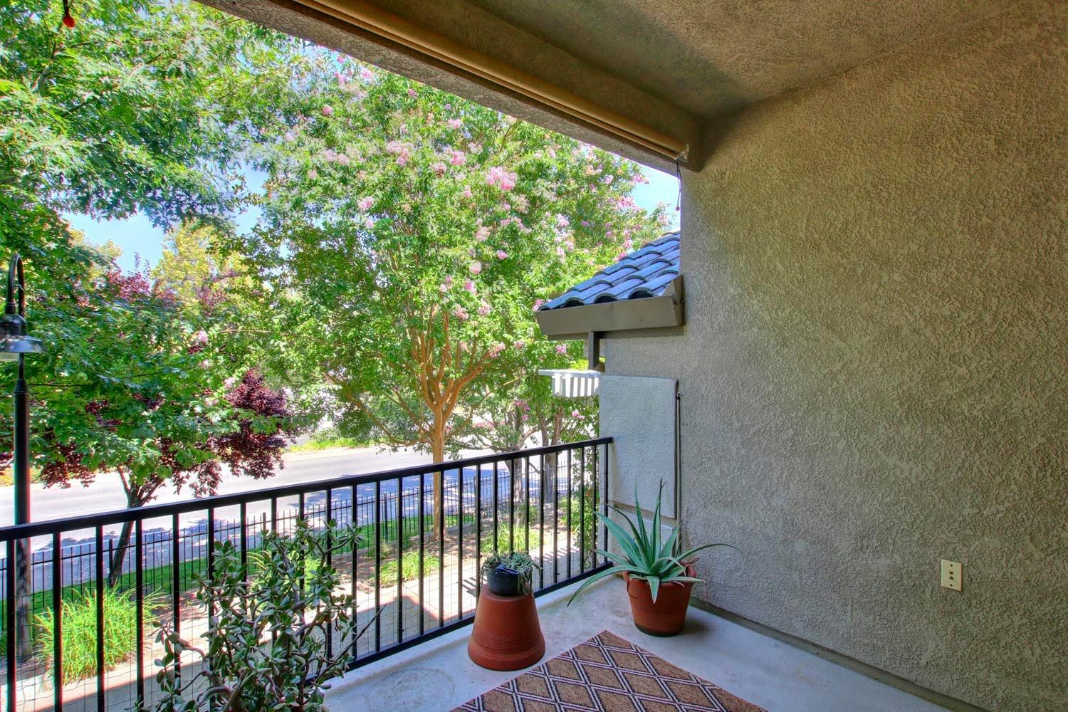 Sold, 2 Bedrooms, 2 Bathrooms, Condominium, Sacto So Land Park/Greenhaven, 7707 George River Ln, Sacramento, CA 95831-5814, Beth Christensen, Dunnigan Realtors, Top Agent