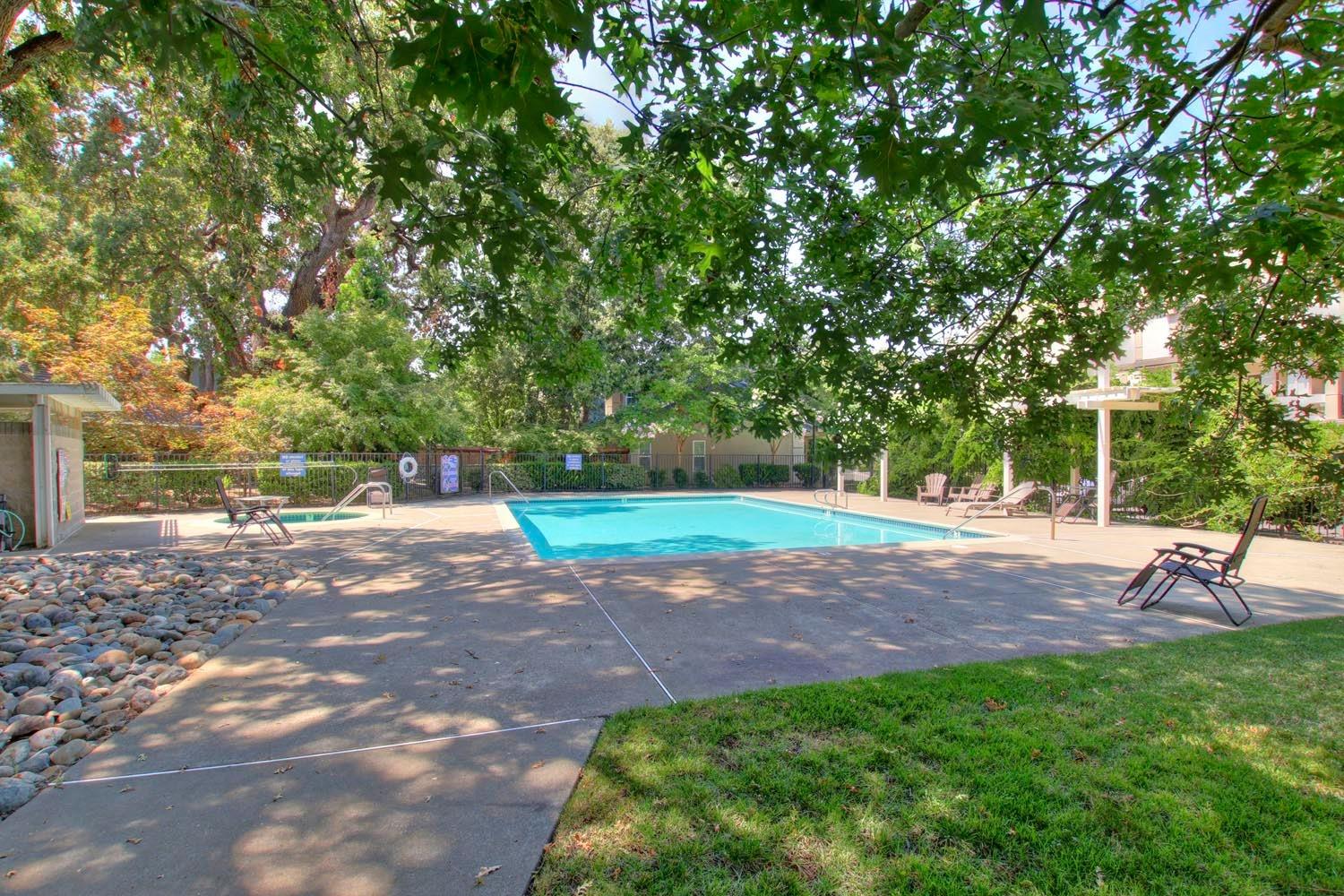 Sold, 2 Bedrooms, 2 Bathrooms, Condominium, Sacto So Land Park/Greenhaven, 7707 George River Ln, Sacramento, CA 95831-5814, Beth Christensen, Dunnigan Realtors, Top Agent