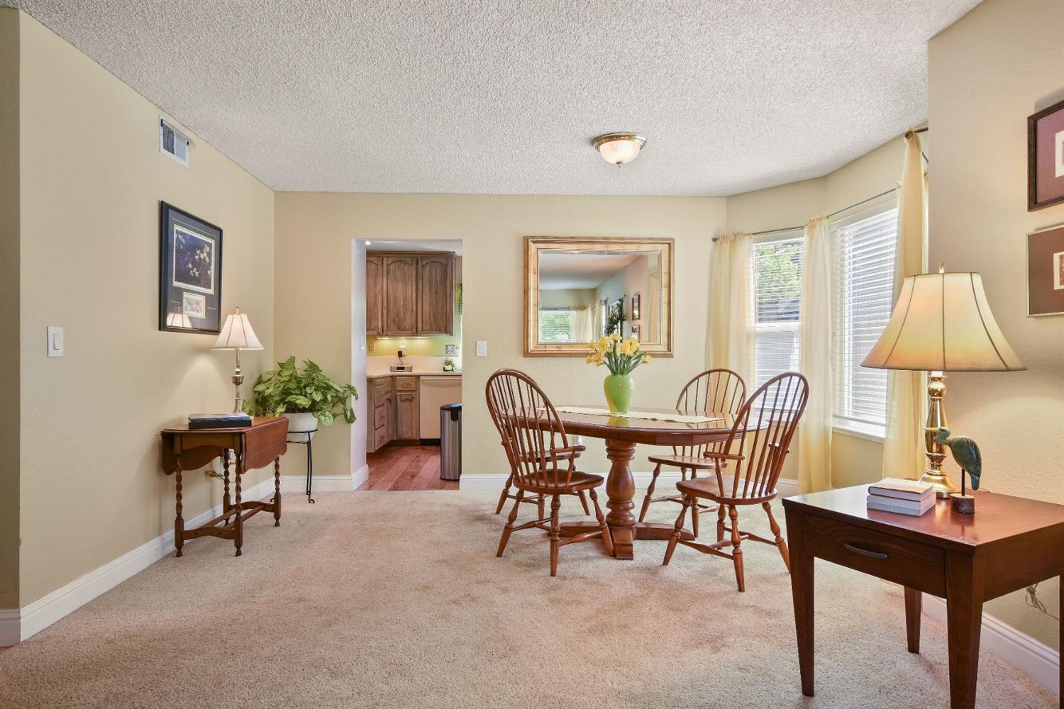 Sold, 4 Bedrooms, 2 Bathrooms, Single Family Home, Sacto So Land Park/Greenhaven, 808 Sao Jorge Way, Sacramento, CA 95831, Beth Christensen, Dunnigan Realtors, Top Agent