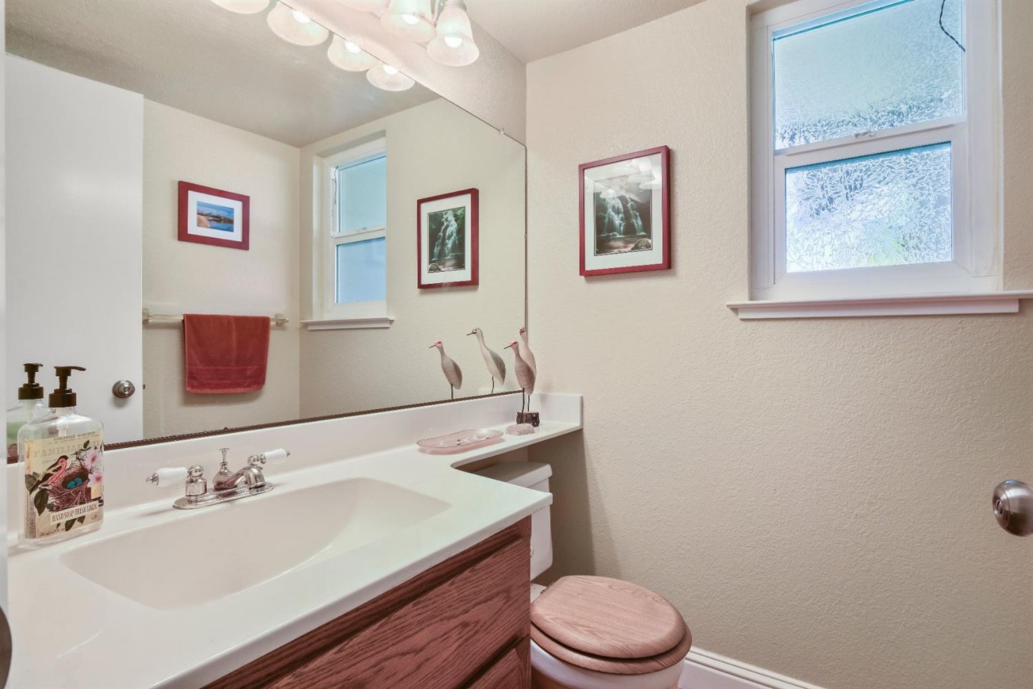 Sold, 4 Bedrooms, 2 Bathrooms, Single Family Home, Sacto So Land Park/Greenhaven, 808 Sao Jorge Way, Sacramento, CA 95831, Beth Christensen, Dunnigan Realtors, Top Agent