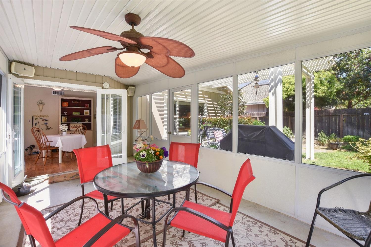 Sold, 4 Bedrooms, 2 Bathrooms, Single Family Home, Sacto So Land Park/Greenhaven, 808 Sao Jorge Way, Sacramento, CA 95831, Beth Christensen, Dunnigan Realtors, Top Agent