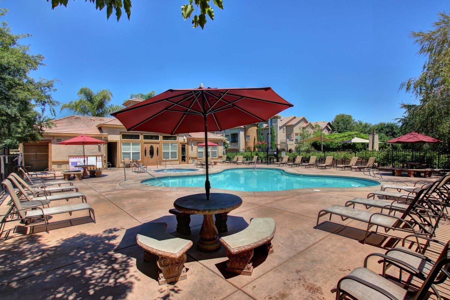 Sold, 2 Bedrooms, 2 Bathrooms, Condominium, No Sacto/Natomas/Del Paso Heights, 5350 Dunlay Dr #1717, Sacramento, CA 95835-1561, Beth Christensen, Dunnigan Realtors, Top Agent