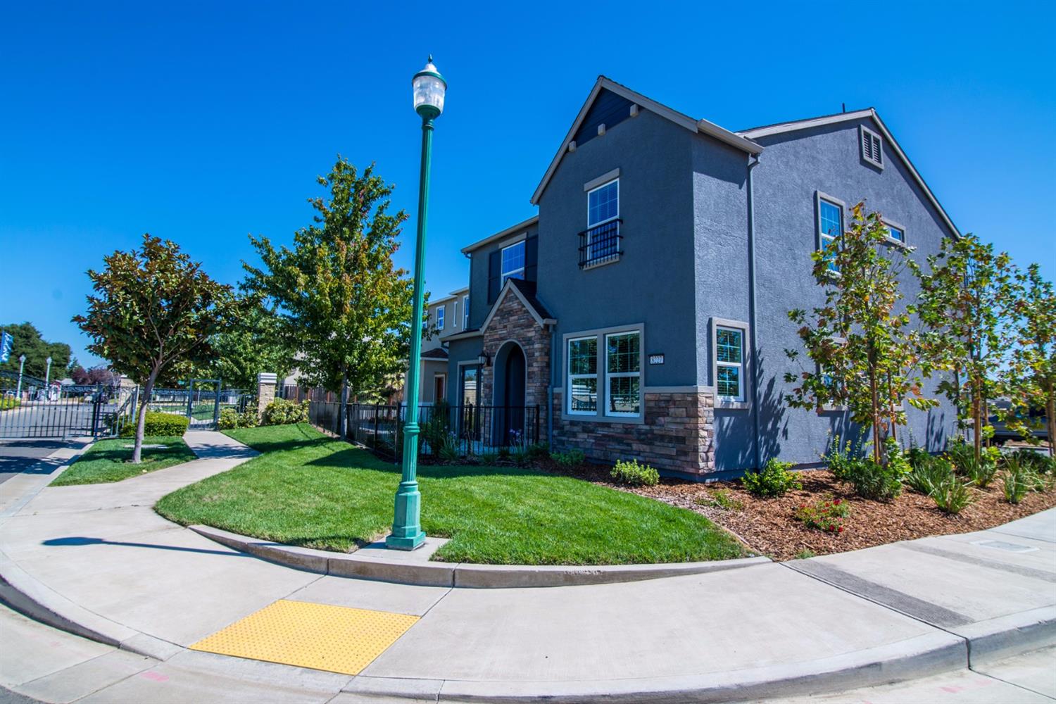 Sold, 4 Bedrooms, 2 Bathrooms, Single Family Home, Sacto Franklin/Freeport/Vicinity, 361 Bathbridge Ln #Lt105, Sacramento, CA 95823-6817, Beth Christensen, Dunnigan Realtors, Top Agent