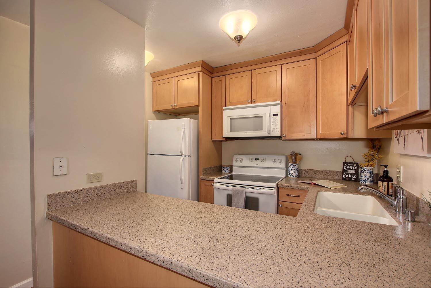 Sold, 2 Bedrooms, 1 Bathrooms, Condominium, Sacto Arden/Arcade Creek/Vicinity, 2229 Woodside Ln #4, Sacramento, CA 95825-8629, Beth Christensen, Dunnigan Realtors, Top Agent