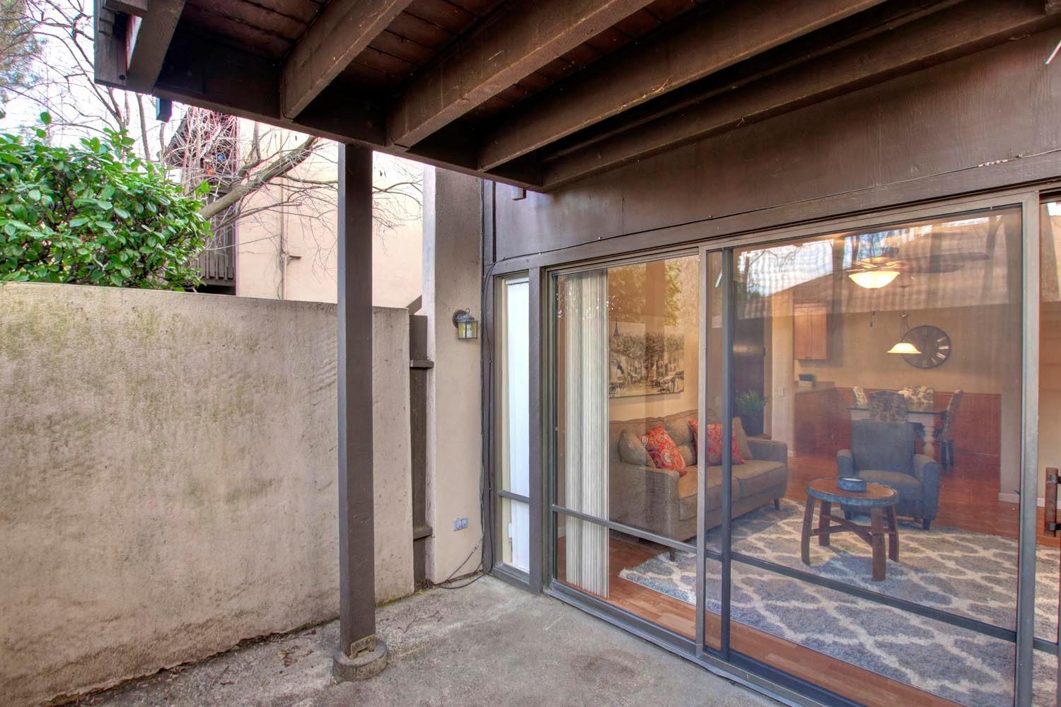 Sold, 2 Bedrooms, 1 Bathrooms, Condominium, Sacto Arden/Arcade Creek/Vicinity, 2229 Woodside Ln #4, Sacramento, CA 95825-8629, Beth Christensen, Dunnigan Realtors, Top Agent