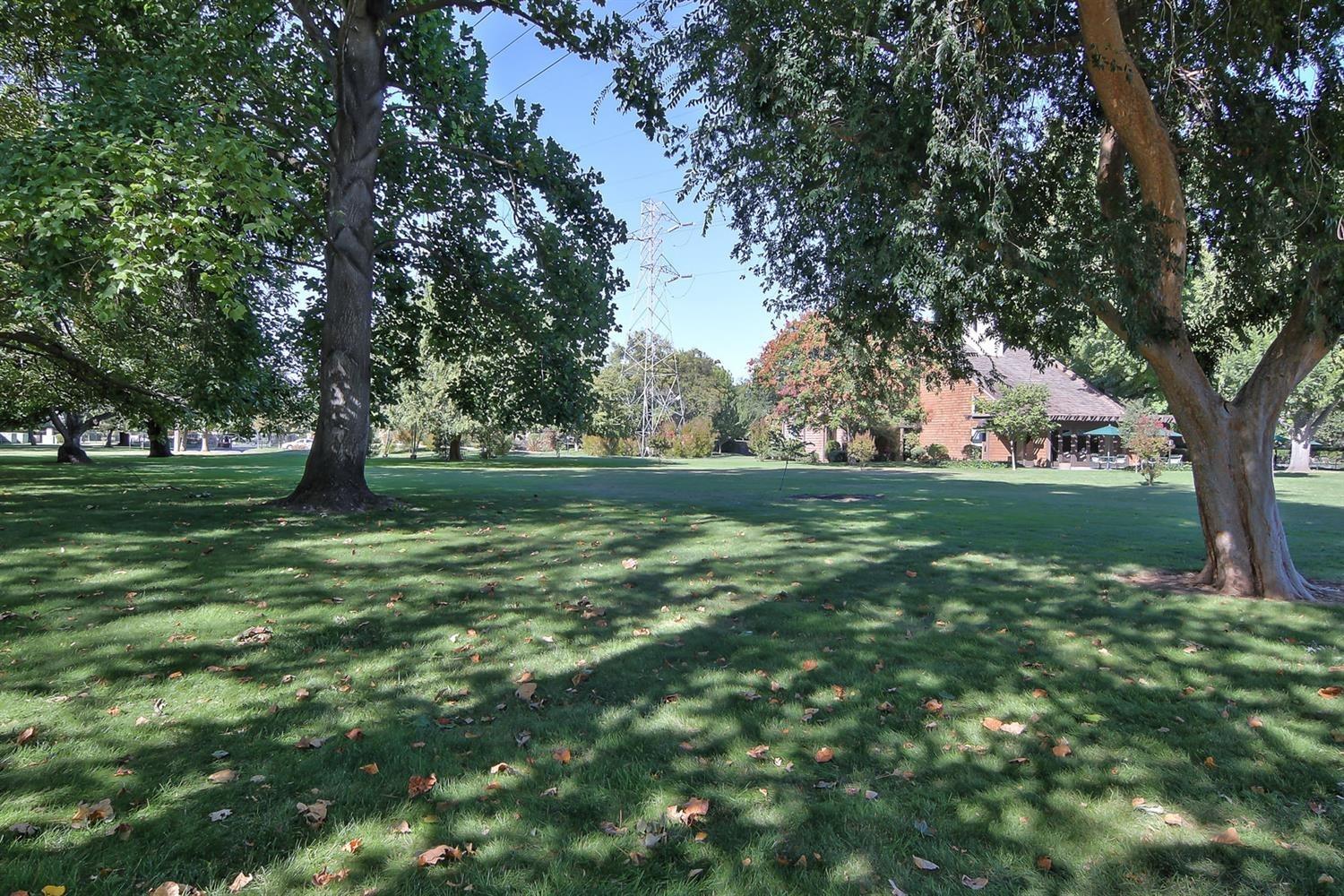 Sold, 2 Bedrooms, 1 Bathrooms, Condominium, Sacto Arden/Arcade Creek/Vicinity, 2229 Woodside Ln #4, Sacramento, CA 95825-8629, Beth Christensen, Dunnigan Realtors, Top Agent