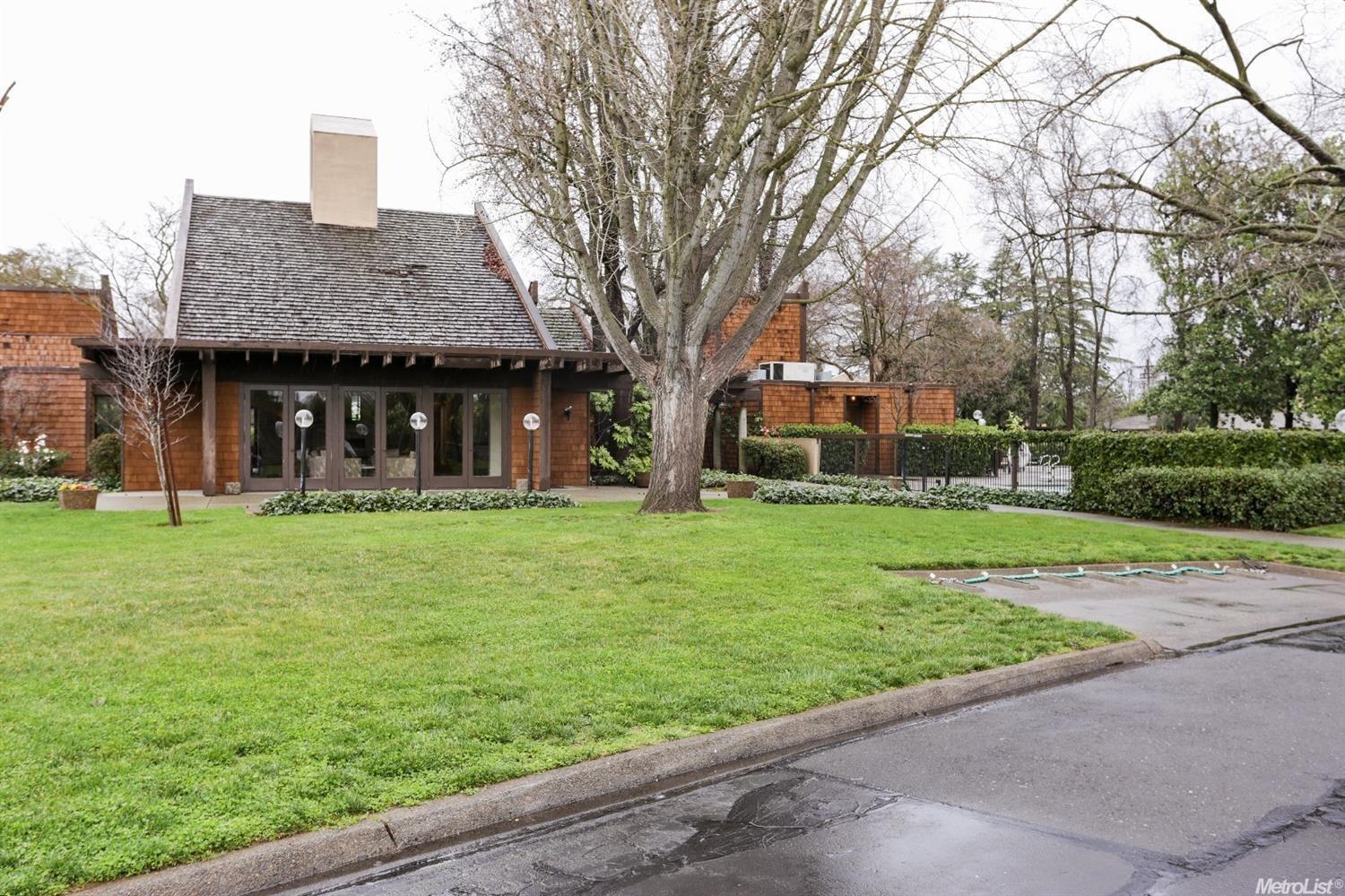 Sold, 2 Bedrooms, 1 Bathrooms, Condominium, Sacto Arden/Arcade Creek/Vicinity, 2229 Woodside Ln #4, Sacramento, CA 95825-8629, Beth Christensen, Dunnigan Realtors, Top Agent