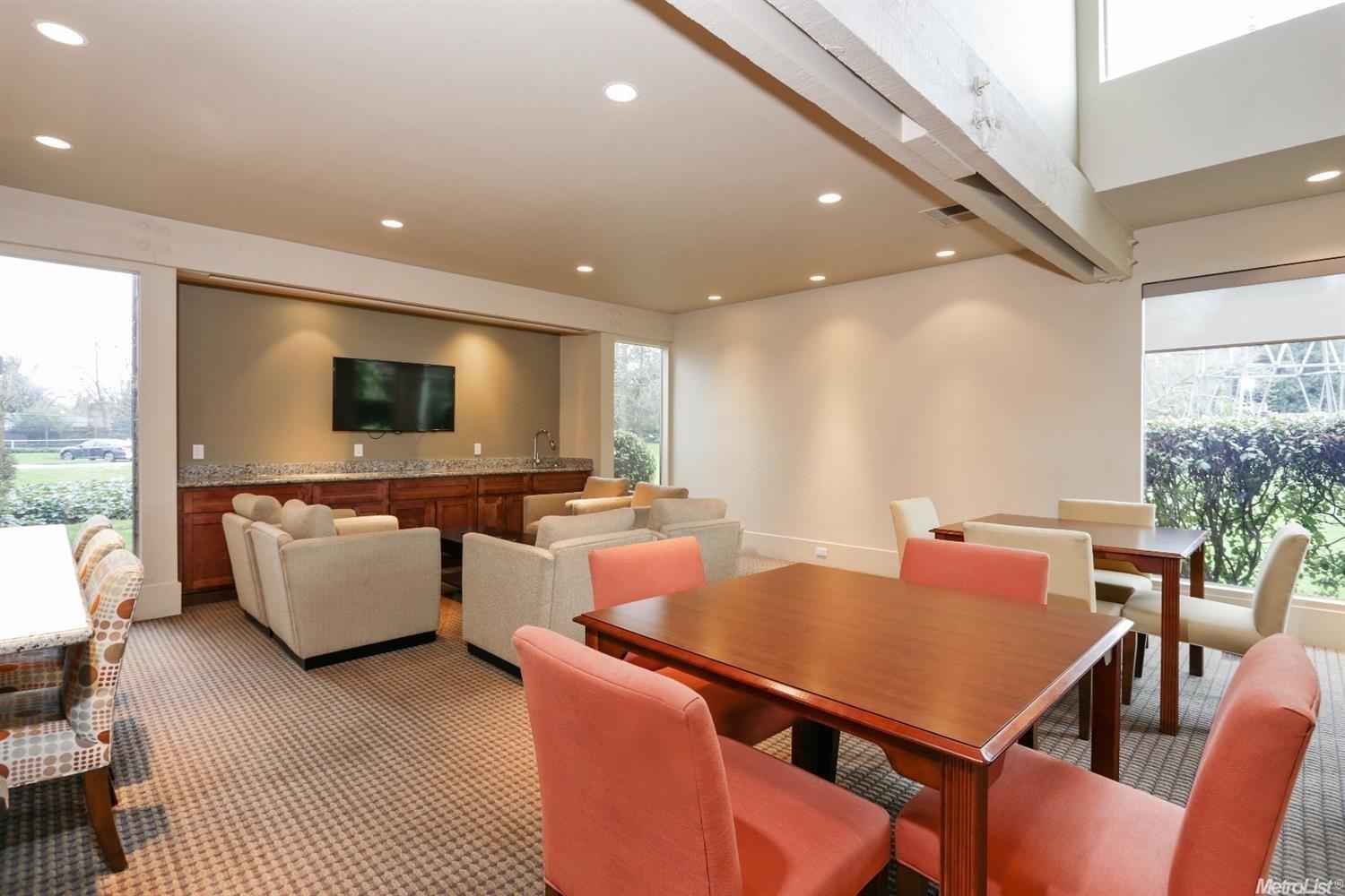 Sold, 2 Bedrooms, 1 Bathrooms, Condominium, Sacto Arden/Arcade Creek/Vicinity, 2229 Woodside Ln #4, Sacramento, CA 95825-8629, Beth Christensen, Dunnigan Realtors, Top Agent