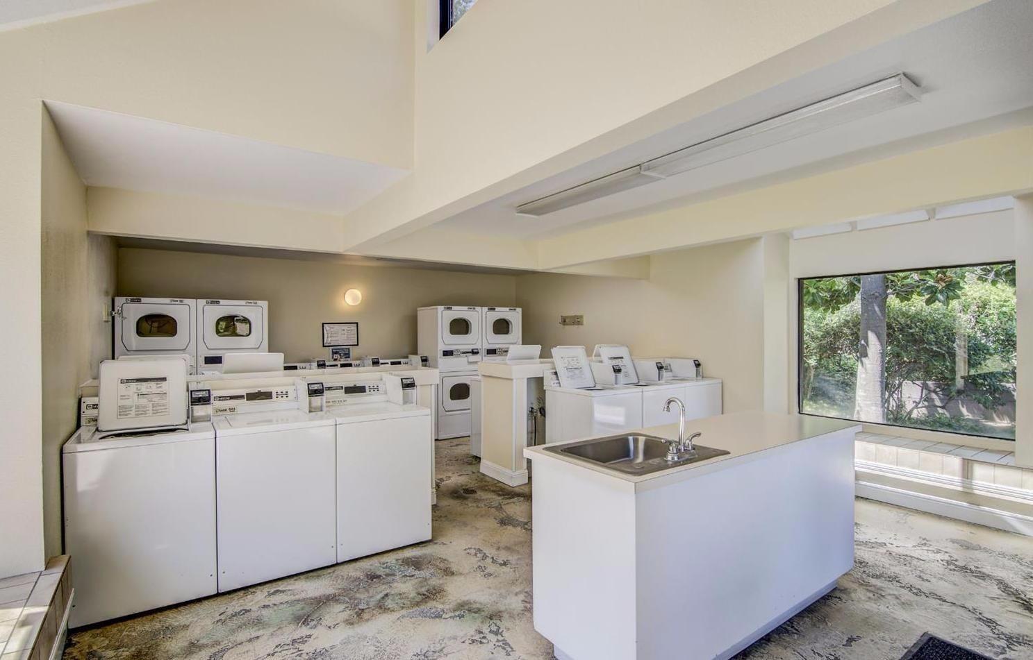 Sold, 2 Bedrooms, 1 Bathrooms, Condominium, Sacto Arden/Arcade Creek/Vicinity, 2229 Woodside Ln #4, Sacramento, CA 95825-8629, Beth Christensen, Dunnigan Realtors, Top Agent