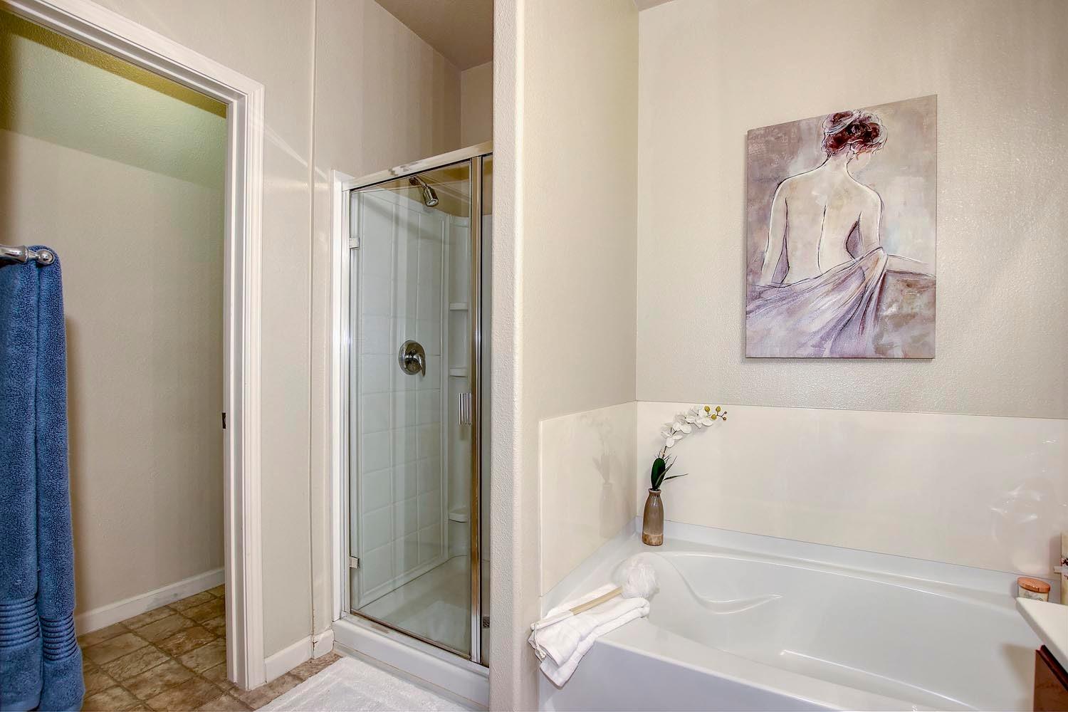 Sold, 2 Bedrooms, 2 Bathrooms, Condominium, No Sacto/Natomas/Del Paso Heights, 5350 Dunlay Dr #2714, Sacramento, CA 95835-1594, Beth Christensen, Dunnigan Realtors, Top Agent