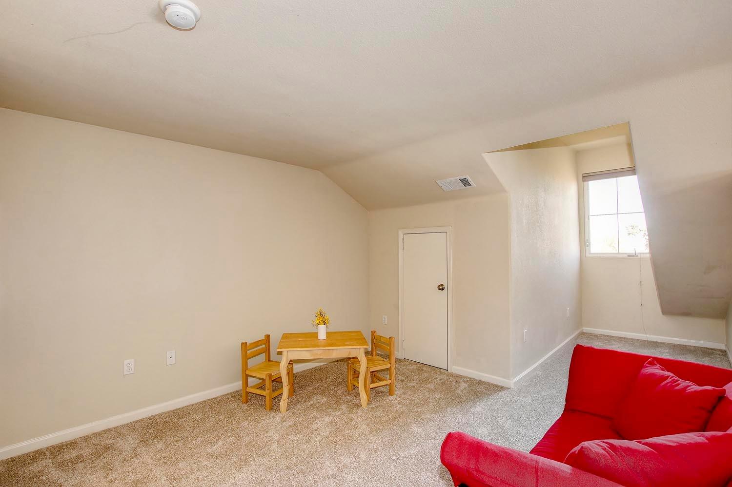 Sold, 2 Bedrooms, 2 Bathrooms, Condominium, No Sacto/Natomas/Del Paso Heights, 5350 Dunlay Dr #2714, Sacramento, CA 95835-1594, Beth Christensen, Dunnigan Realtors, Top Agent