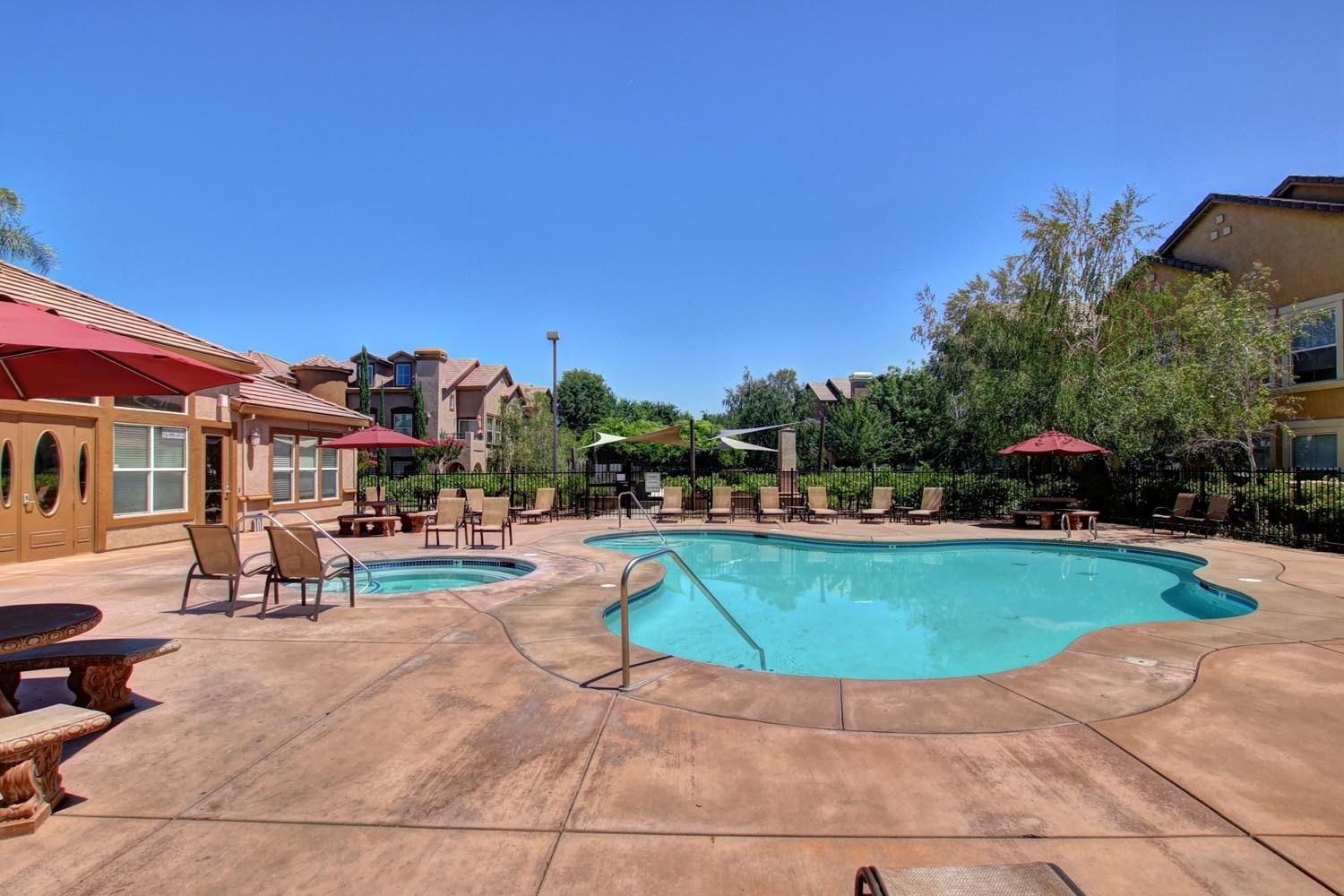 Sold, 2 Bedrooms, 2 Bathrooms, Condominium, No Sacto/Natomas/Del Paso Heights, 5350 Dunlay Dr #2714, Sacramento, CA 95835-1594, Beth Christensen, Dunnigan Realtors, Top Agent