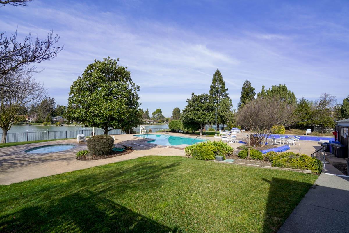 Sold, 2 Bedrooms, 1 Bathrooms, Towhnhouse, Davis W, 3105 Woods Cir, Davis, CA 95616-2685, Beth Christensen, Dunnigan Realtors, Top Agent