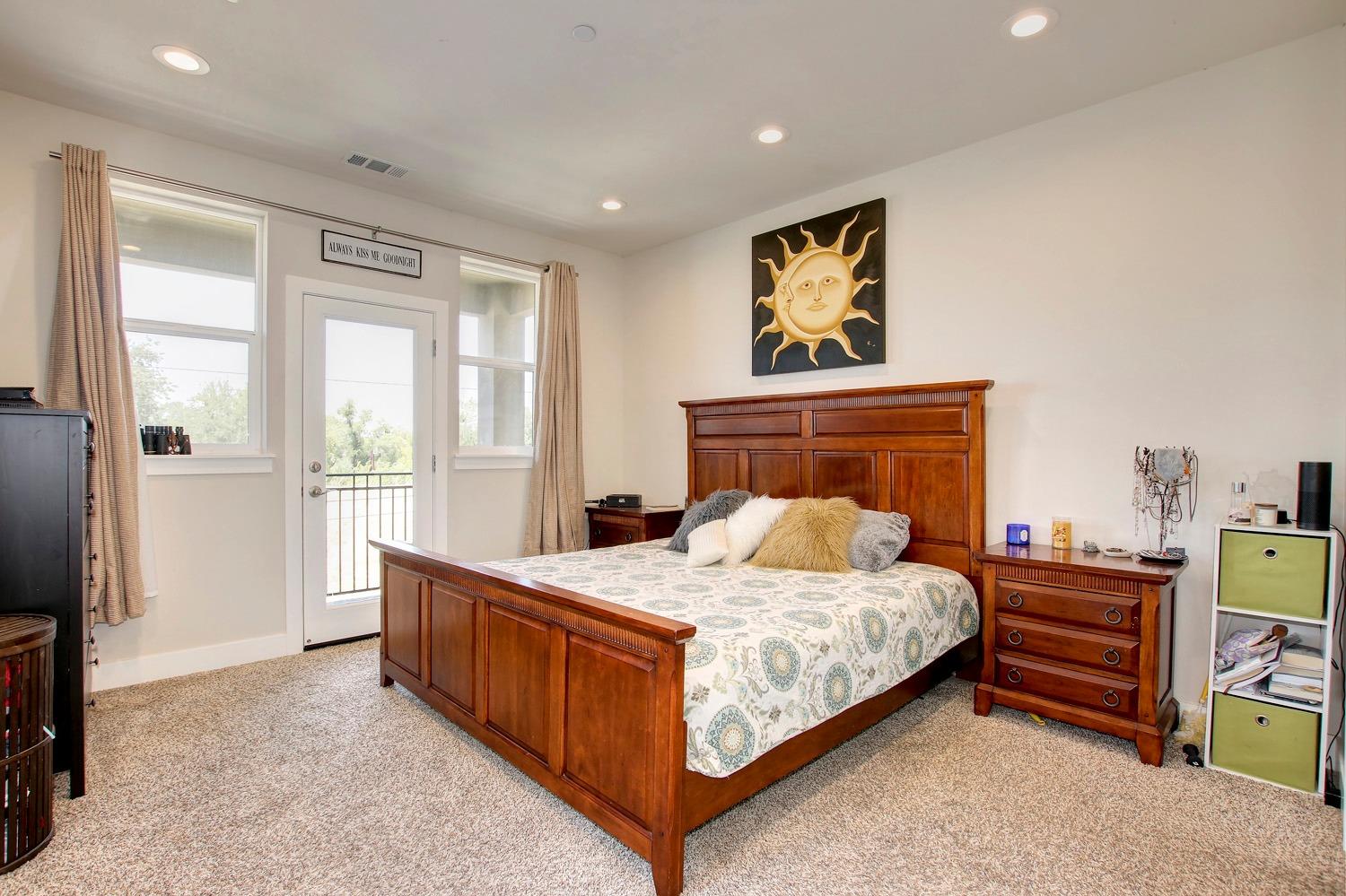 Sold, 3 Bedrooms, 2 Bathrooms, Single Family Home, Sacto So Land Park/Greenhaven, 24 Rio Viale Ct, Sacramento, CA 95831-8200, Beth Christensen, Dunnigan Realtors, Top Agent