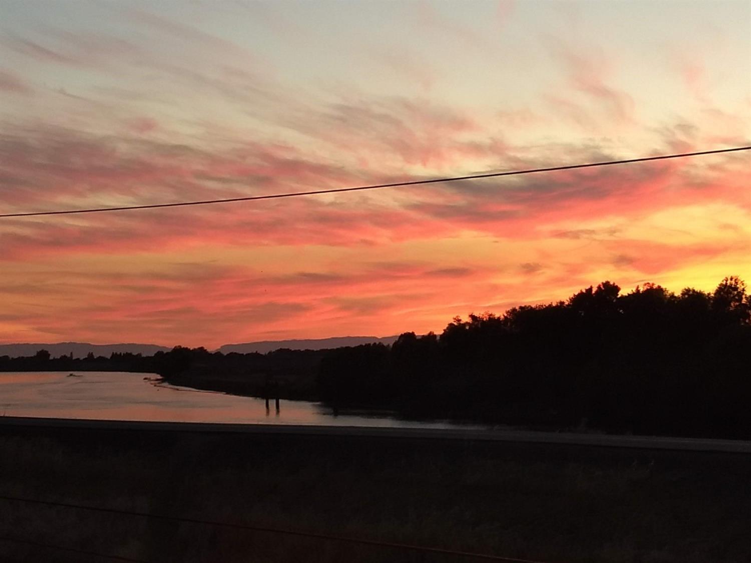 Sold, 3 Bedrooms, 2 Bathrooms, Single Family Home, Sacto So Land Park/Greenhaven, 24 Rio Viale Ct, Sacramento, CA 95831-8200, Beth Christensen, Dunnigan Realtors, Top Agent