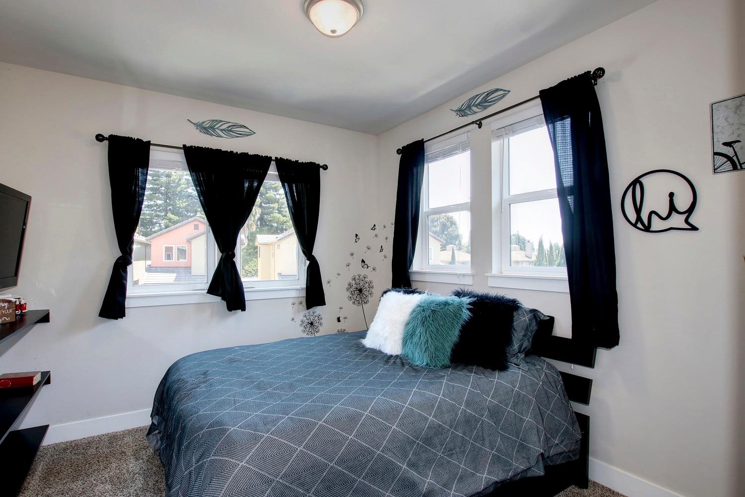 Sold, 3 Bedrooms, 2 Bathrooms, Single Family Home, Sacto So Land Park/Greenhaven, 24 Rio Viale Ct, Sacramento, CA 95831-8200, Beth Christensen, Dunnigan Realtors, Top Agent