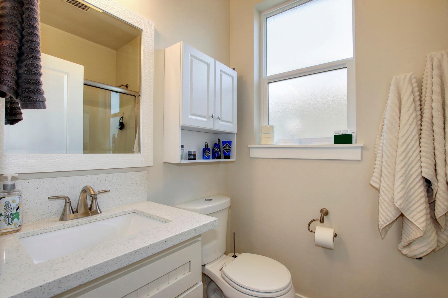 Sold, 3 Bedrooms, 2 Bathrooms, Single Family Home, Sacto So Land Park/Greenhaven, 24 Rio Viale Ct, Sacramento, CA 95831-8200, Beth Christensen, Dunnigan Realtors, Top Agent