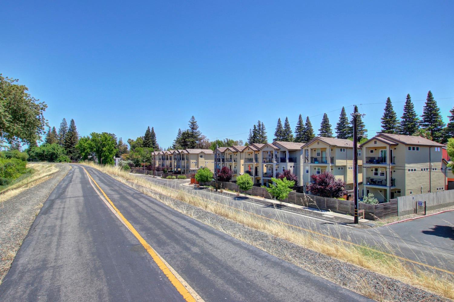 Sold, 3 Bedrooms, 2 Bathrooms, Single Family Home, Sacto So Land Park/Greenhaven, 24 Rio Viale Ct, Sacramento, CA 95831-8200, Beth Christensen, Dunnigan Realtors, Top Agent