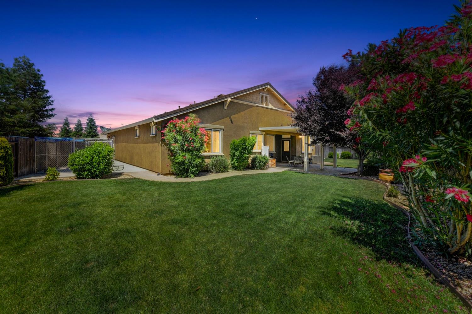 Sold, 3 Bedrooms, 2 Bathrooms, Single Family Home, Rancho Cordova, 4106 Tenaja Way, Rancho Cordova, CA 95742-7746, Beth Christensen, Dunnigan Realtors, Top Agent