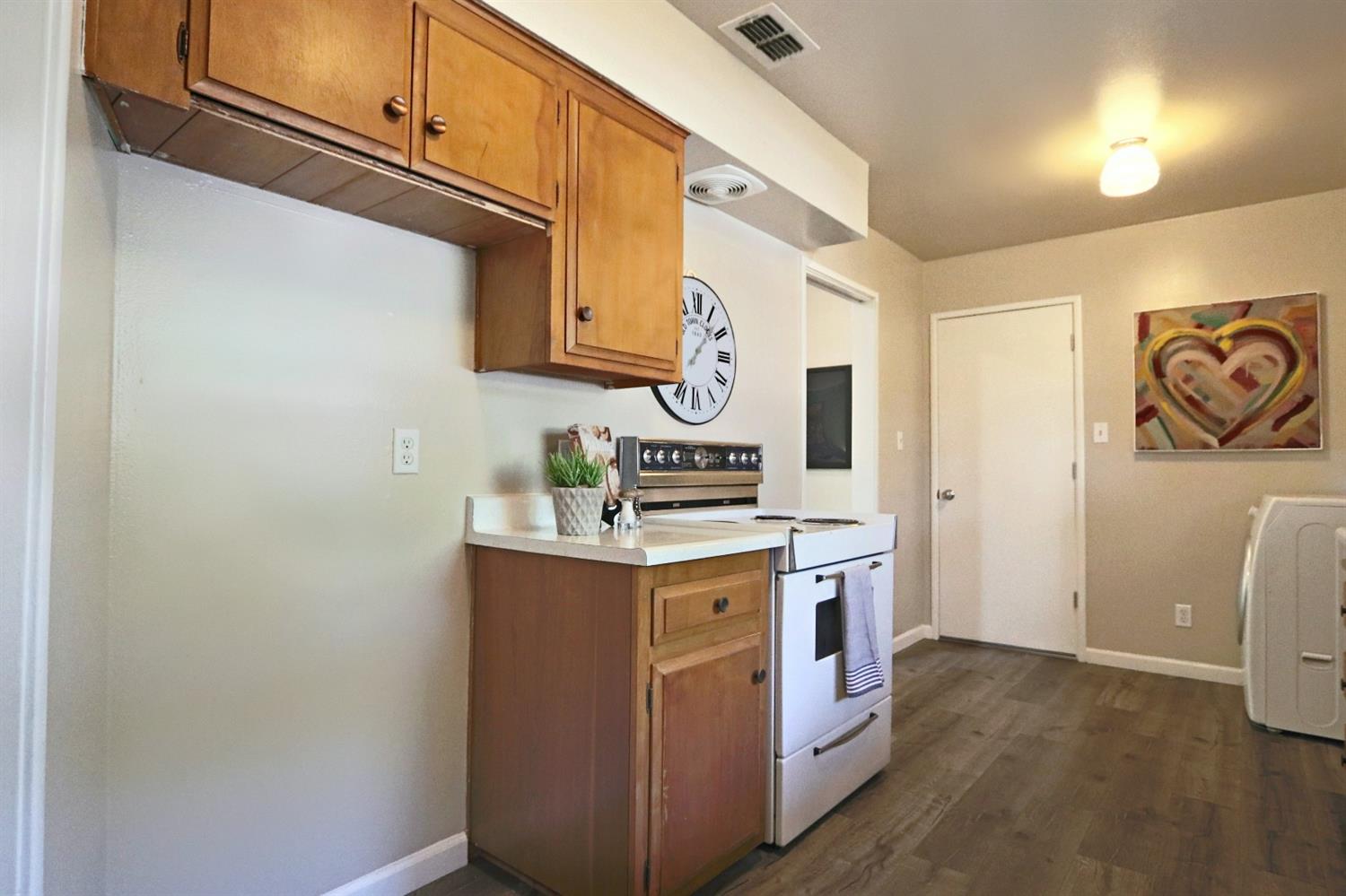 Sold, 3 Bedrooms, 1 Bathrooms, Single Family Home, Sacto Arden/Arcade Creek/Vicinity, 1005 Amberwood Rd, Sacramento, CA 95864-5044, Beth Christensen, Dunnigan Realtors, Top Agent