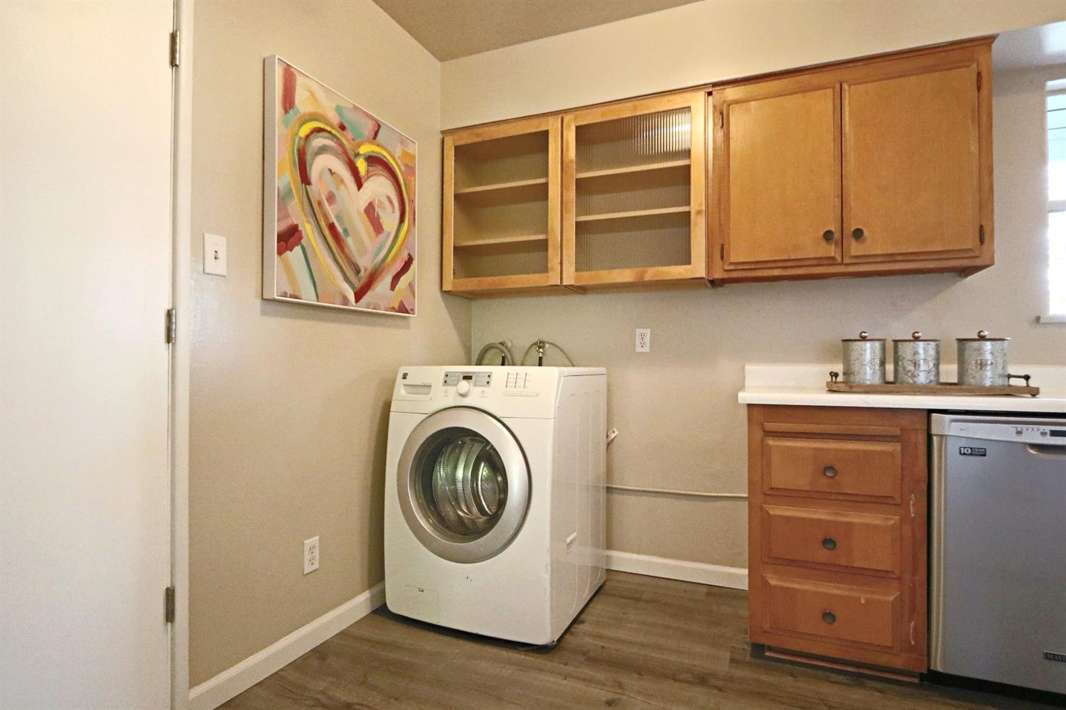 Sold, 3 Bedrooms, 1 Bathrooms, Single Family Home, Sacto Arden/Arcade Creek/Vicinity, 1005 Amberwood Rd, Sacramento, CA 95864-5044, Beth Christensen, Dunnigan Realtors, Top Agent