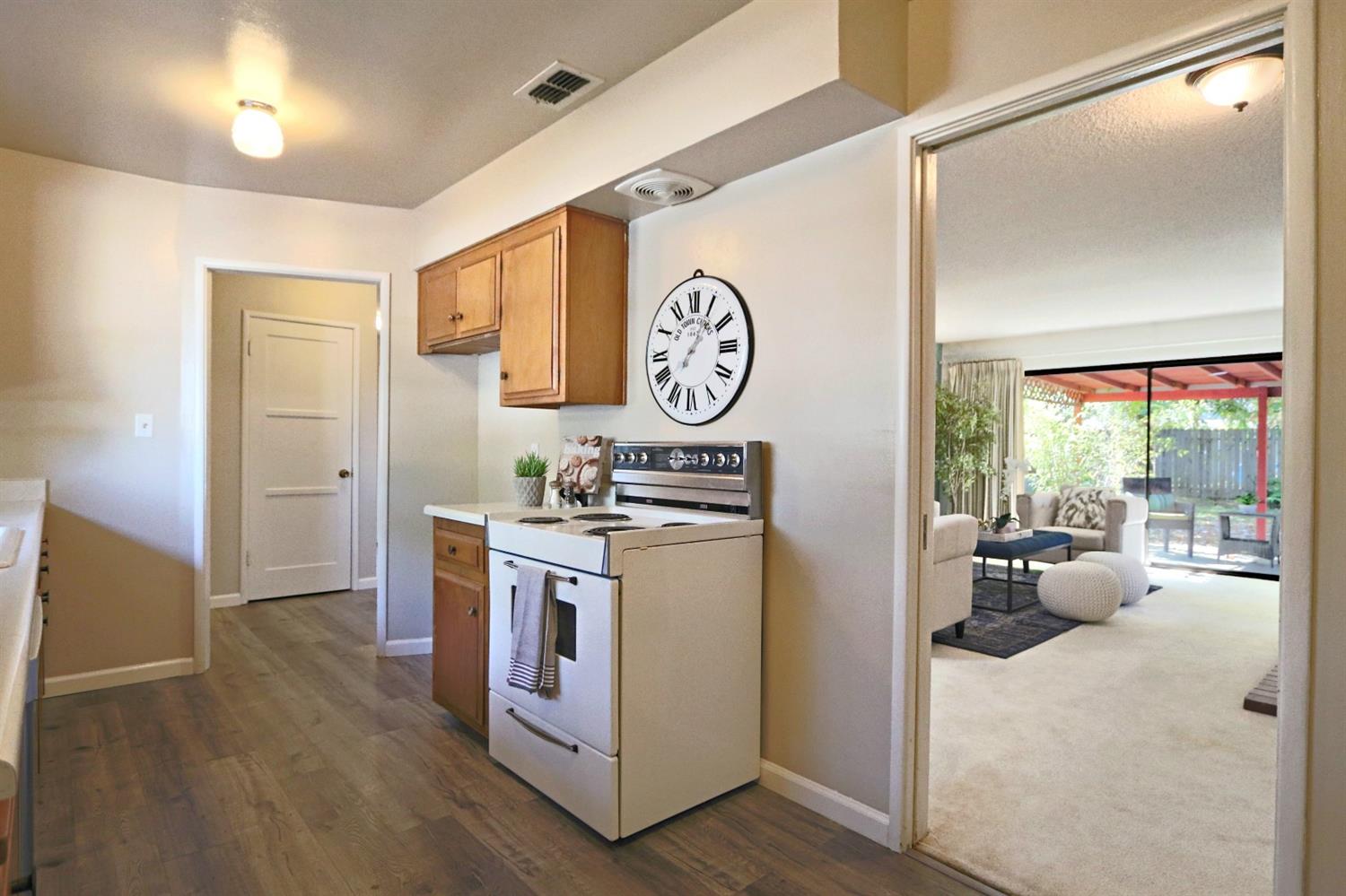 Sold, 3 Bedrooms, 1 Bathrooms, Single Family Home, Sacto Arden/Arcade Creek/Vicinity, 1005 Amberwood Rd, Sacramento, CA 95864-5044, Beth Christensen, Dunnigan Realtors, Top Agent