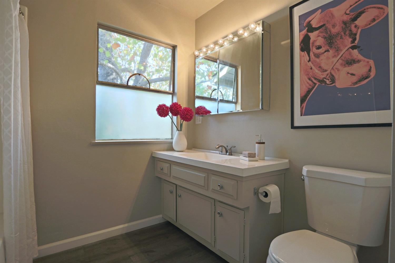 Sold, 3 Bedrooms, 1 Bathrooms, Single Family Home, Sacto Arden/Arcade Creek/Vicinity, 1005 Amberwood Rd, Sacramento, CA 95864-5044, Beth Christensen, Dunnigan Realtors, Top Agent